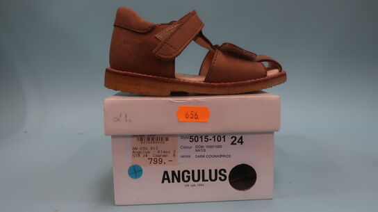 Sko ANGULUS - str. 24