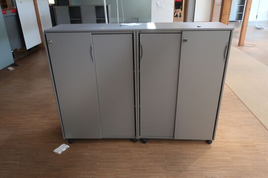 4 stk. skabe EFG med 2 topplader 