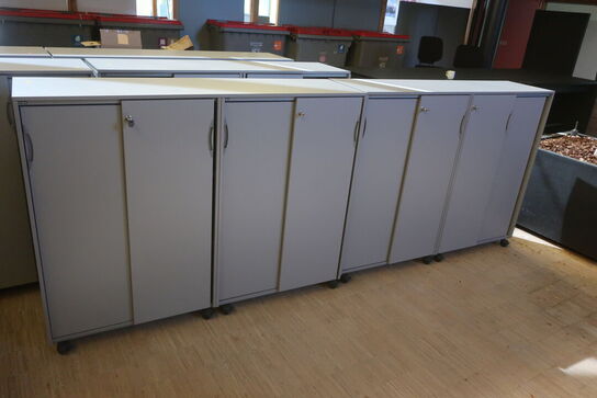 4 stk. skabe EFG med 2 topplader 