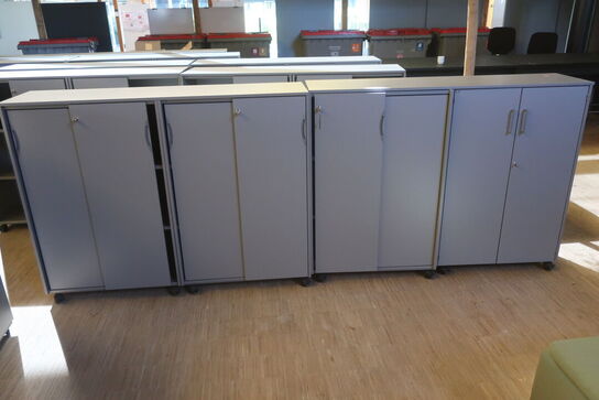 4 stk. skabe EFG med 2 topplader 