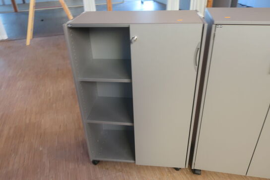 3 stk. skabe EFG med 1 topplader 