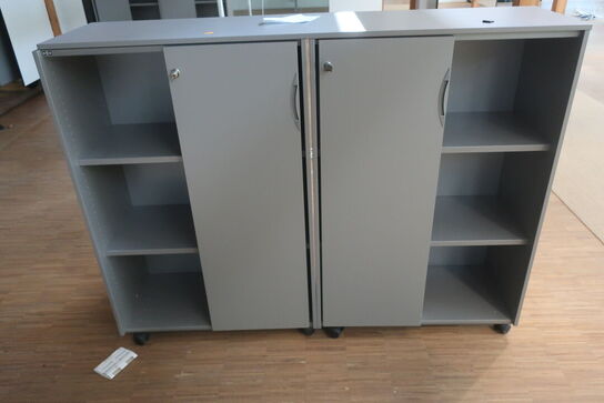 4 stk. skabe EFG med 2 topplader 