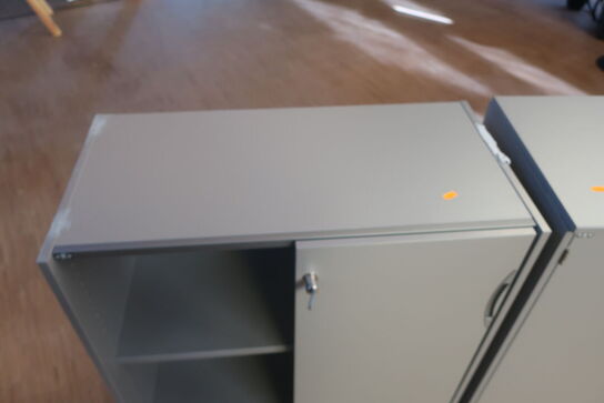 3 stk. skabe EFG med 1 topplader 