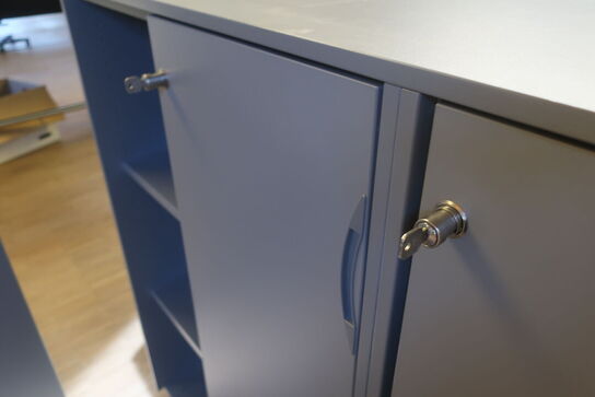 4 stk. skabe EFG med 2 topplader 