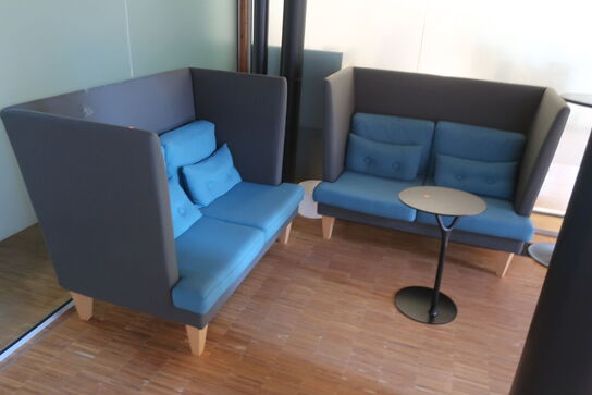 2 stk. sofaer EFG med 1 bord