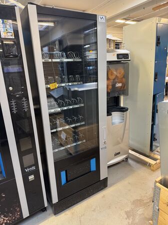 Kaffe-og snack automat med kort betaling, Vendo (de 2 hører sammen)