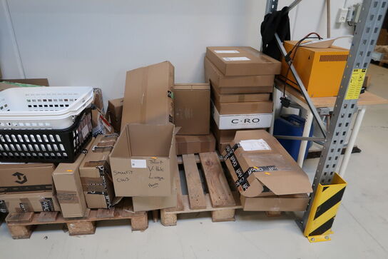 Div. Tomme papkasser, vasketøjskurve m.m.