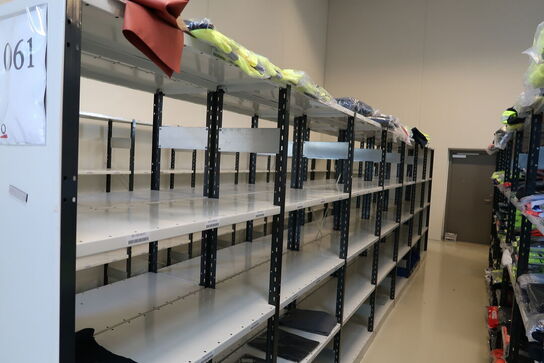 14 stk. lagerreoler uden indhold