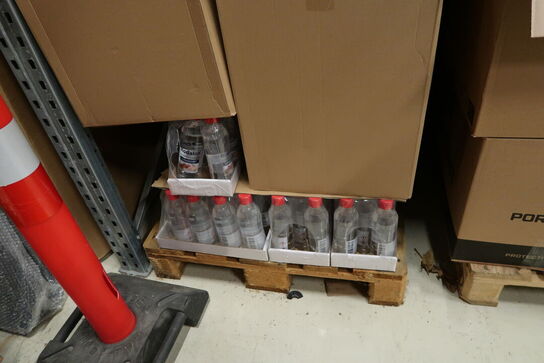 Palle med aftørringspapir samt håndsprit