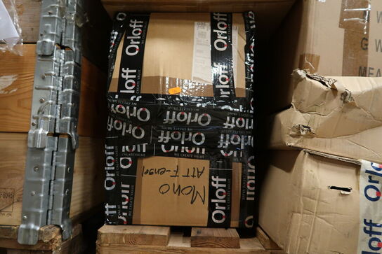 Palle med dele til mannequin