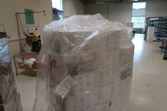 Palle med køkkenrulle