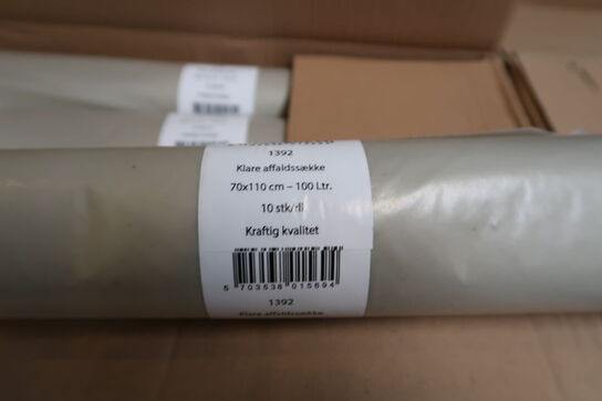 Palle med klare affaldssække 