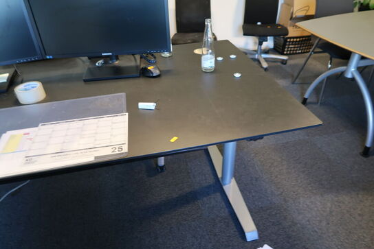 El. hæve/sænke skrivebord med kontorstol