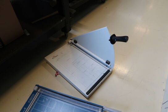 2 stk. skæremaskiner DAHLE m.fl.