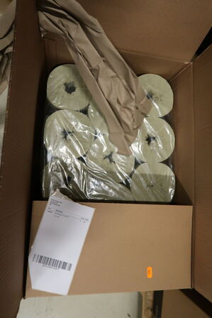 Palle med aftørringspapir samt håndsprit