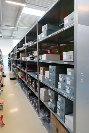 8 fag lagerreoler BITO SV 400 uden indhold