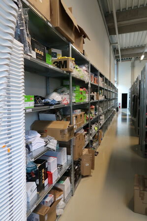 13 fag lagerreoler BITO SV 400 uden indhold