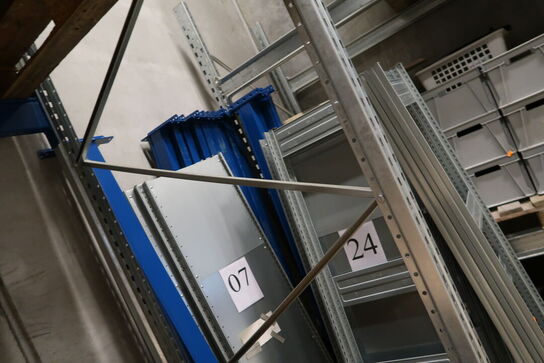 2 fag pallereoler uden indhold samt ekstra gavle og vanger