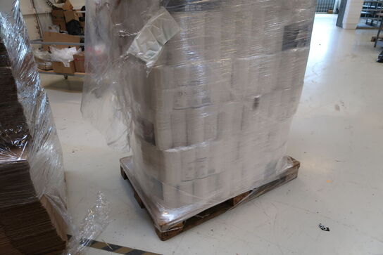 Palle med køkkenrulle