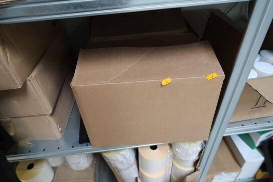 Div. Pakkeudstyr, såsom tape, vægt, 2 stk. skæremaskiner m.m.