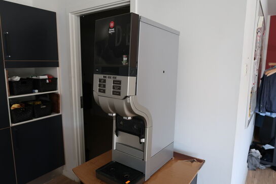 Kaffemaskine DOUWE EGBERTS med bord