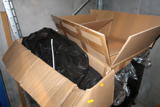 Palle med dragt poser