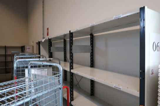 3 stk. lagerreoler samt vasketøjskurve