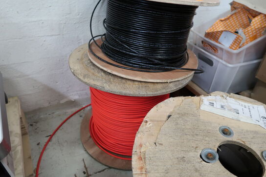 3 stk. kabeltromler med div. Kabel