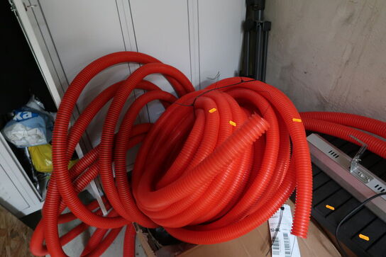 Div. Varelager, værktøjskasser samt bænk