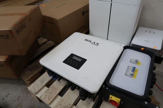 Palle med inverter SOLAX, batteri SOLAX m.m.