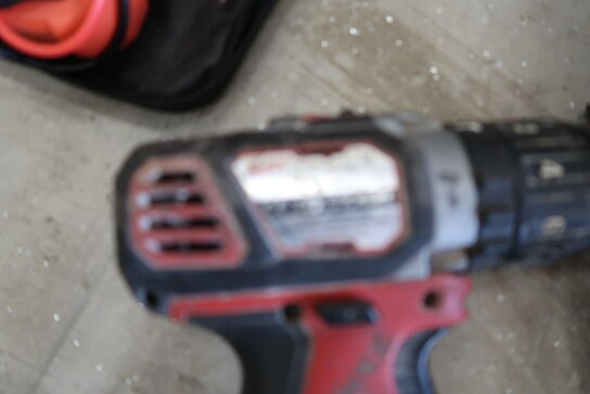 3 stk. håndværktøj MILWAUKEE med 2 stk. batterier