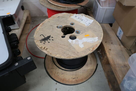 3 stk. kabeltromler med div. Kabel