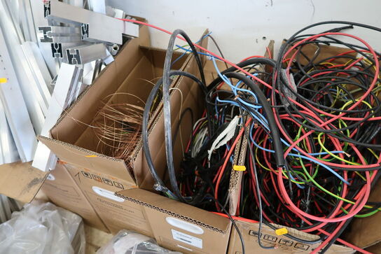 Div. Kabelskrot samt aluskinner