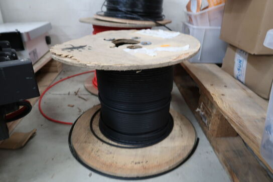 3 stk. kabeltromler med div. Kabel