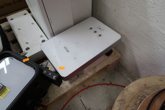 Palle med inverter SOLAX, batteri SOLAX m.m.
