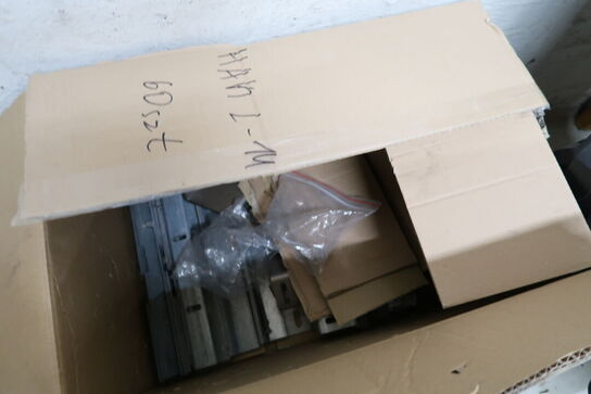 Lagerreol med div. Varelager