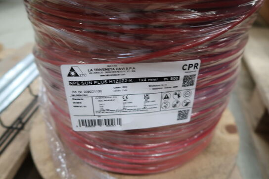 Palle med kabeltromle med div. Kabel