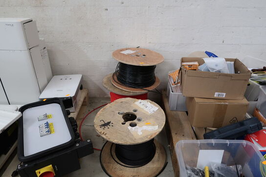 3 stk. kabeltromler med div. Kabel