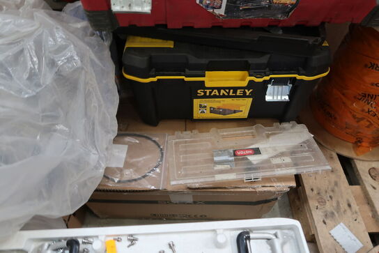 Div. Kabler, varelager samt værktøjstasker