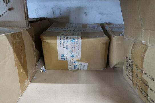 Lagerreol med div. Varelager