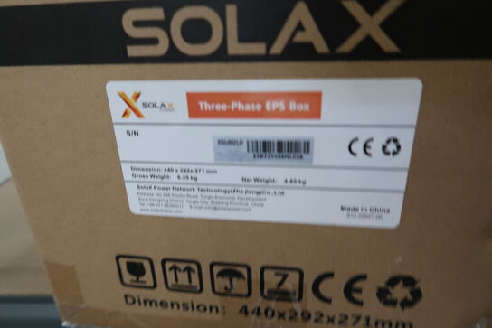 Lagerreol med indhold