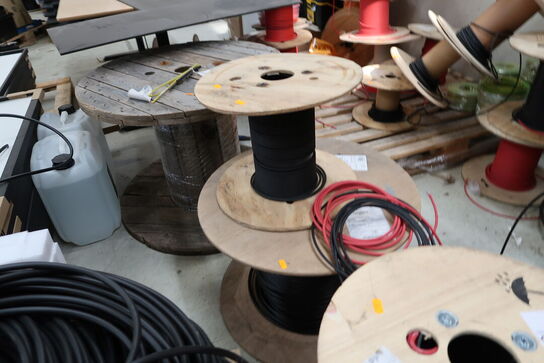 Div. Kabeltromler med div. Kabel