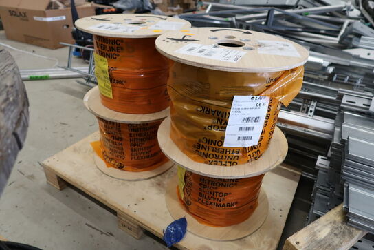 Palle med 4 stk. kabeltromler med div. Kabel