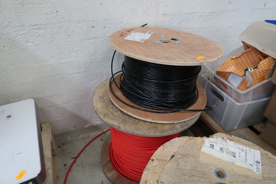 3 stk. kabeltromler med div. Kabel