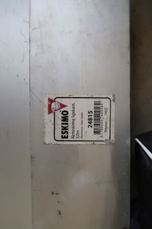 2 stk. afretterskiner ESKIMO