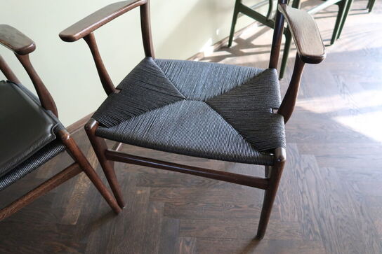 4 stk. spisebordsstole HANS J. WEGNER CH26 med 2 stk. læderhynder