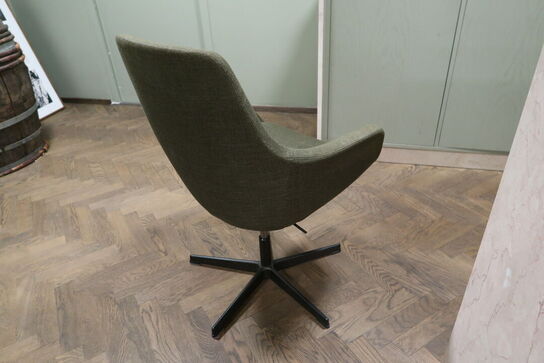 Lænestol ARNE JACOBSEN Lille Giraf