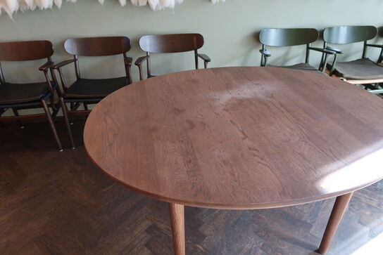 Spisebord HANS J. WEGNER CH337