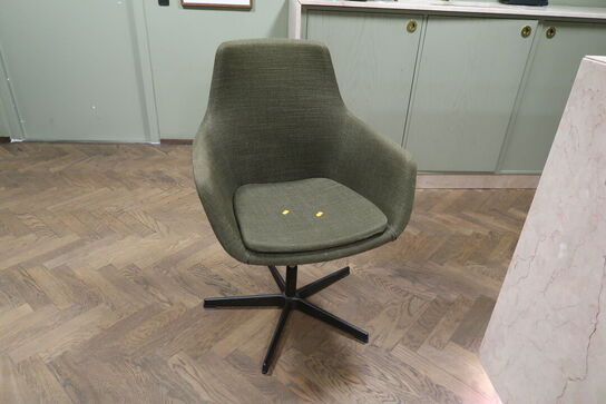 Lænestol ARNE JACOBSEN Lille Giraf