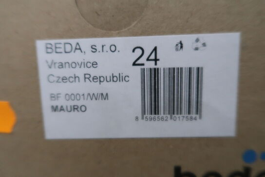 Sko BEDA – str. 24